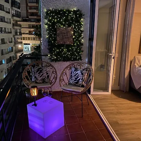 Stunning On The Beachfront With Sea Views In Center. * マルベーリャ